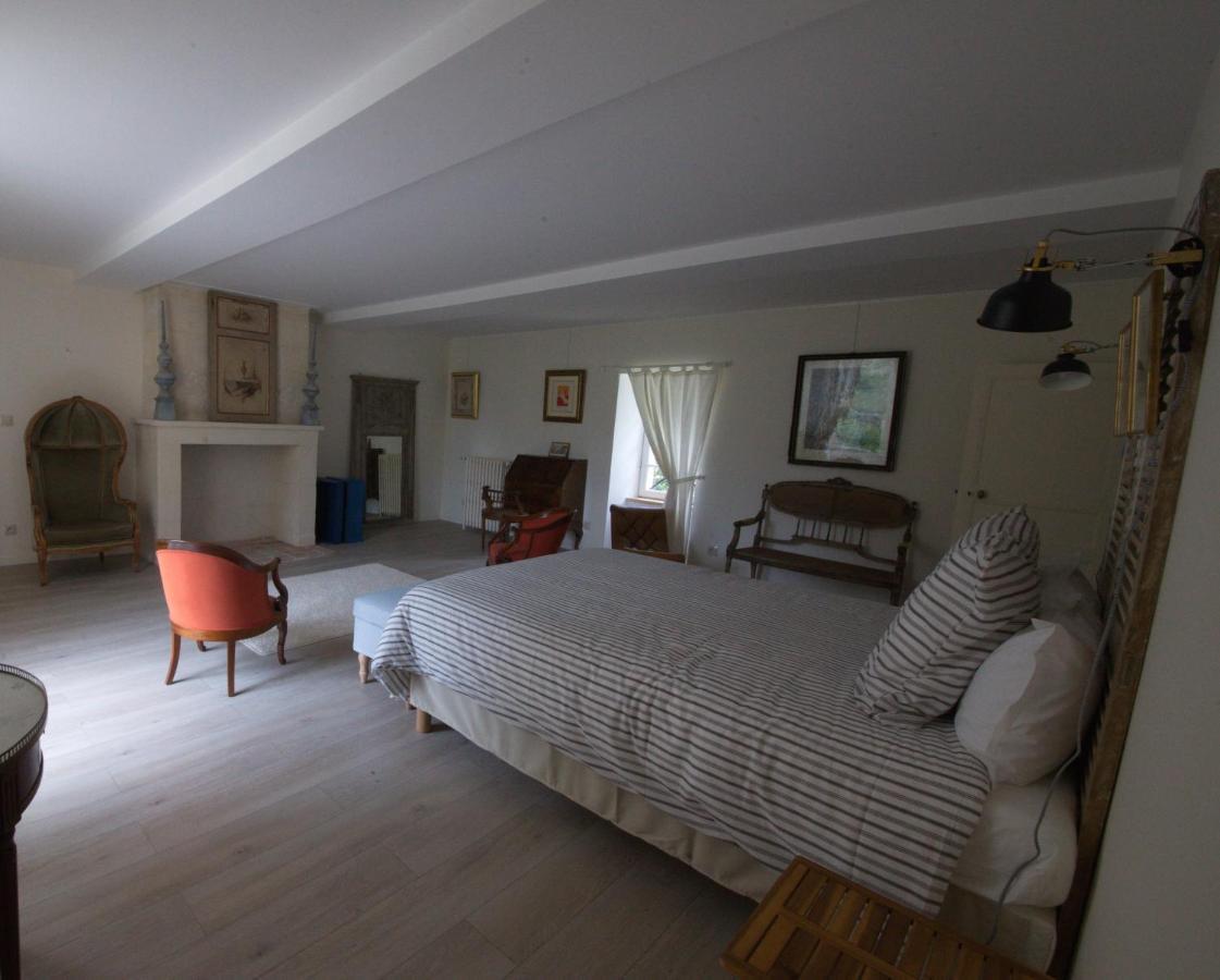 Bed and Breakfast Le Manoir Du Ribardon Neuvy-au-Houlme Exteriér fotografie