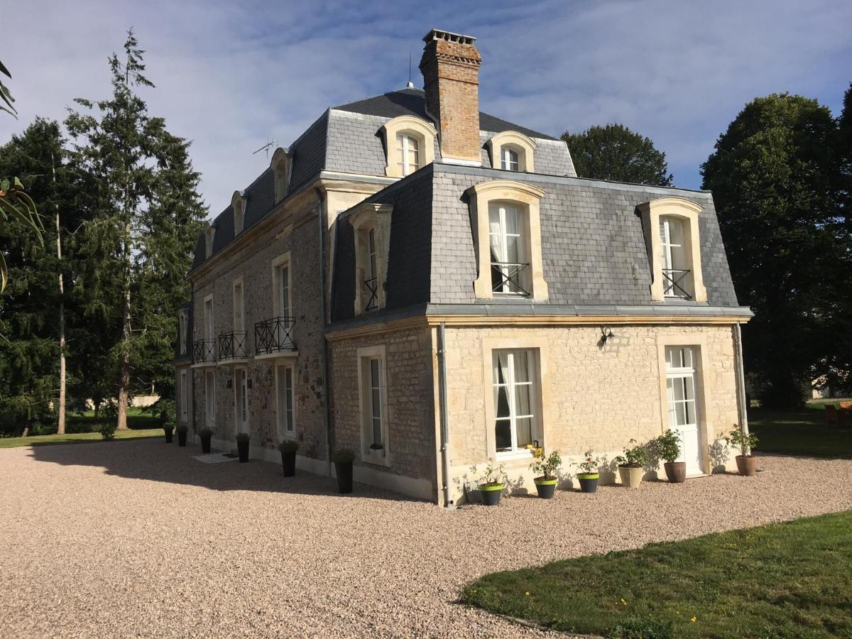 Bed and Breakfast Le Manoir Du Ribardon Neuvy-au-Houlme Exteriér fotografie